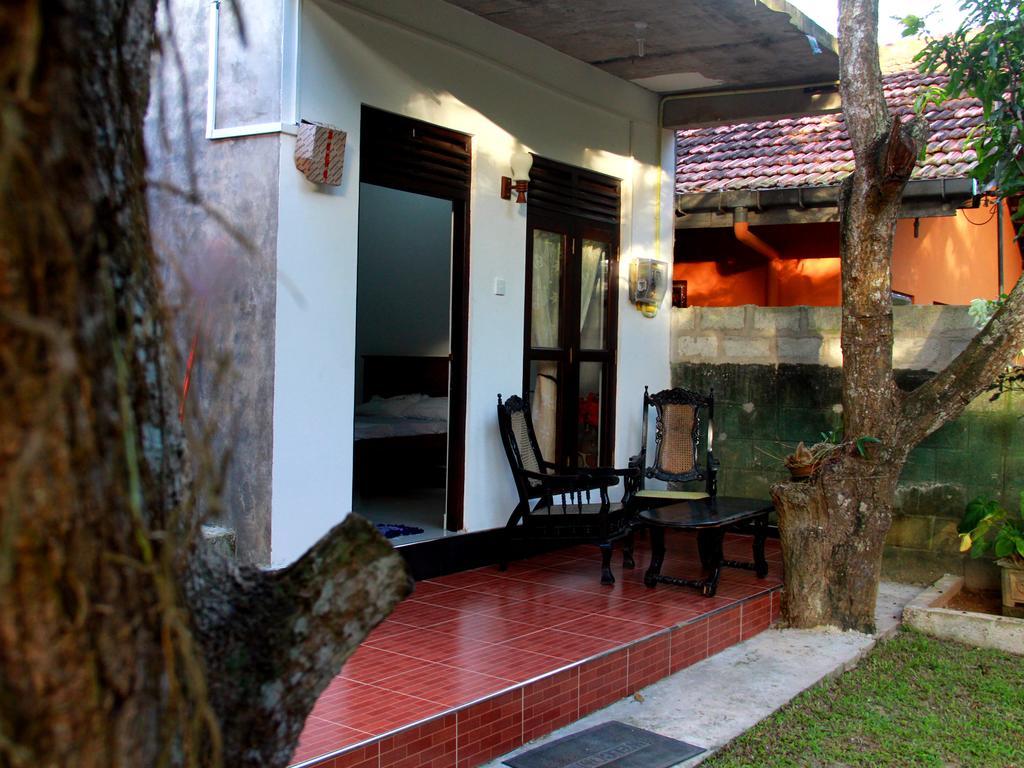Lotus Villa Mirissa Esterno foto