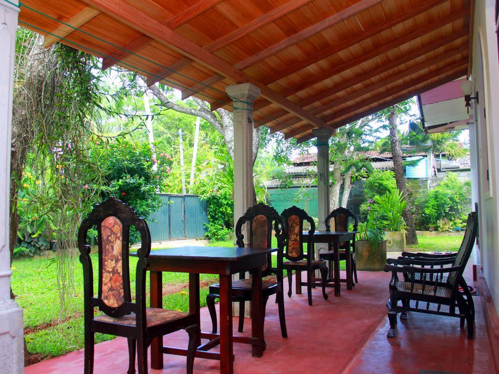 Lotus Villa Mirissa Esterno foto